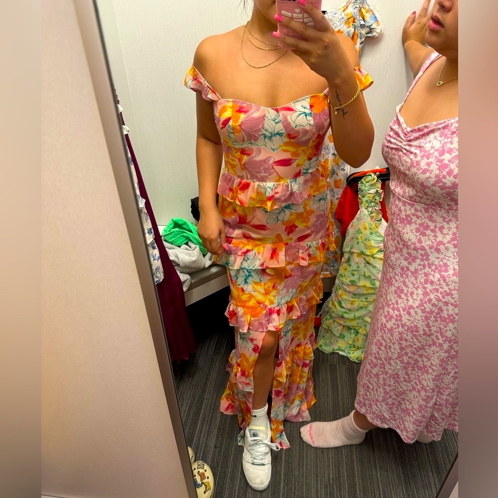 NORDSTROM FLORAL MAXI / WAYF RUFFLE DRESS